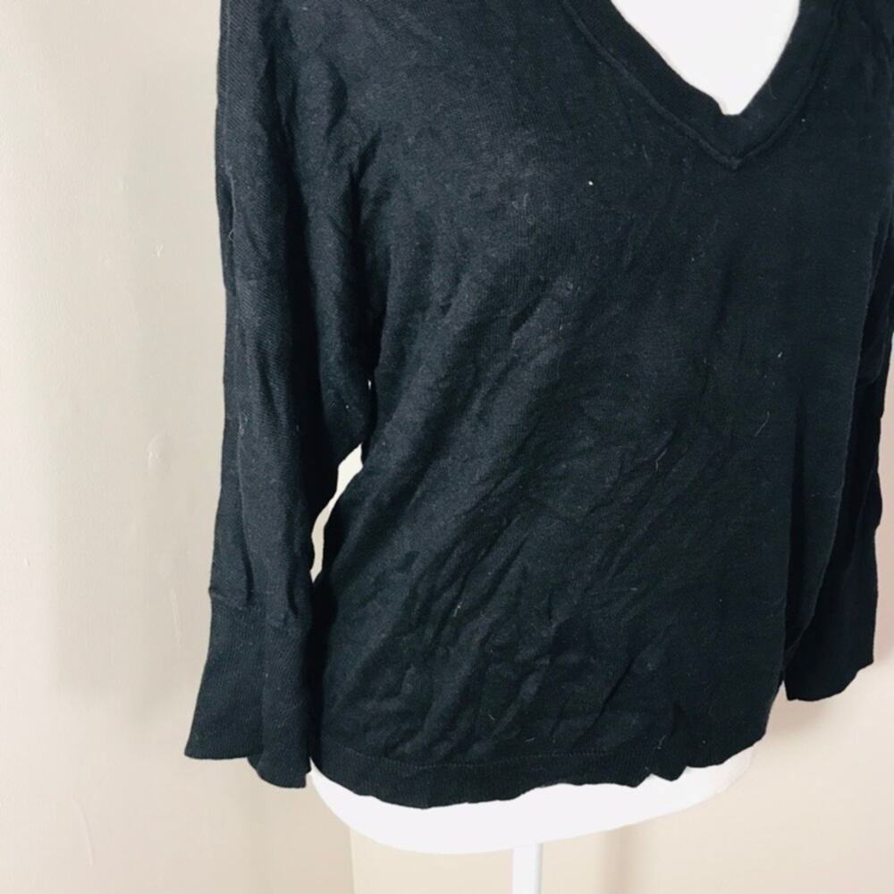 Mossimo Sweater - Picture 3 of 5